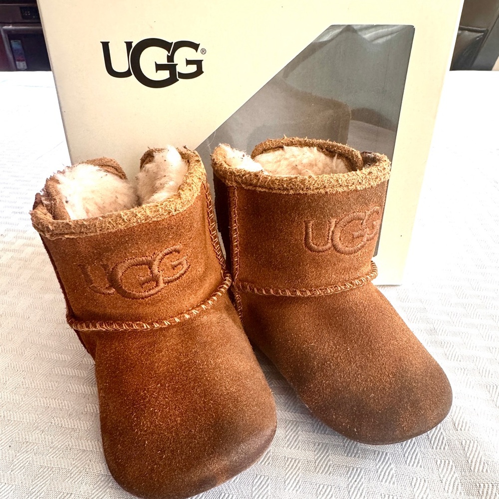 UGG Jesse II‎ Baby Booties Chestnut Suede Shearling Size 2/3 w Box Cozy Winter